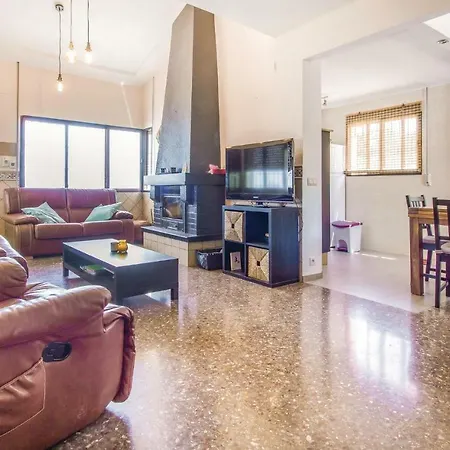 Awesome In Alberique With Kitchen